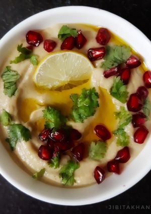 A picture of Muttabal Middle Eastern style Aubergine Dip.