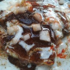A picture of Aalu Tikki.