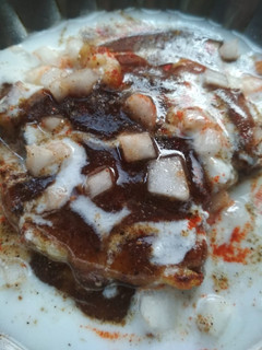 A picture of Aalu Tikki.