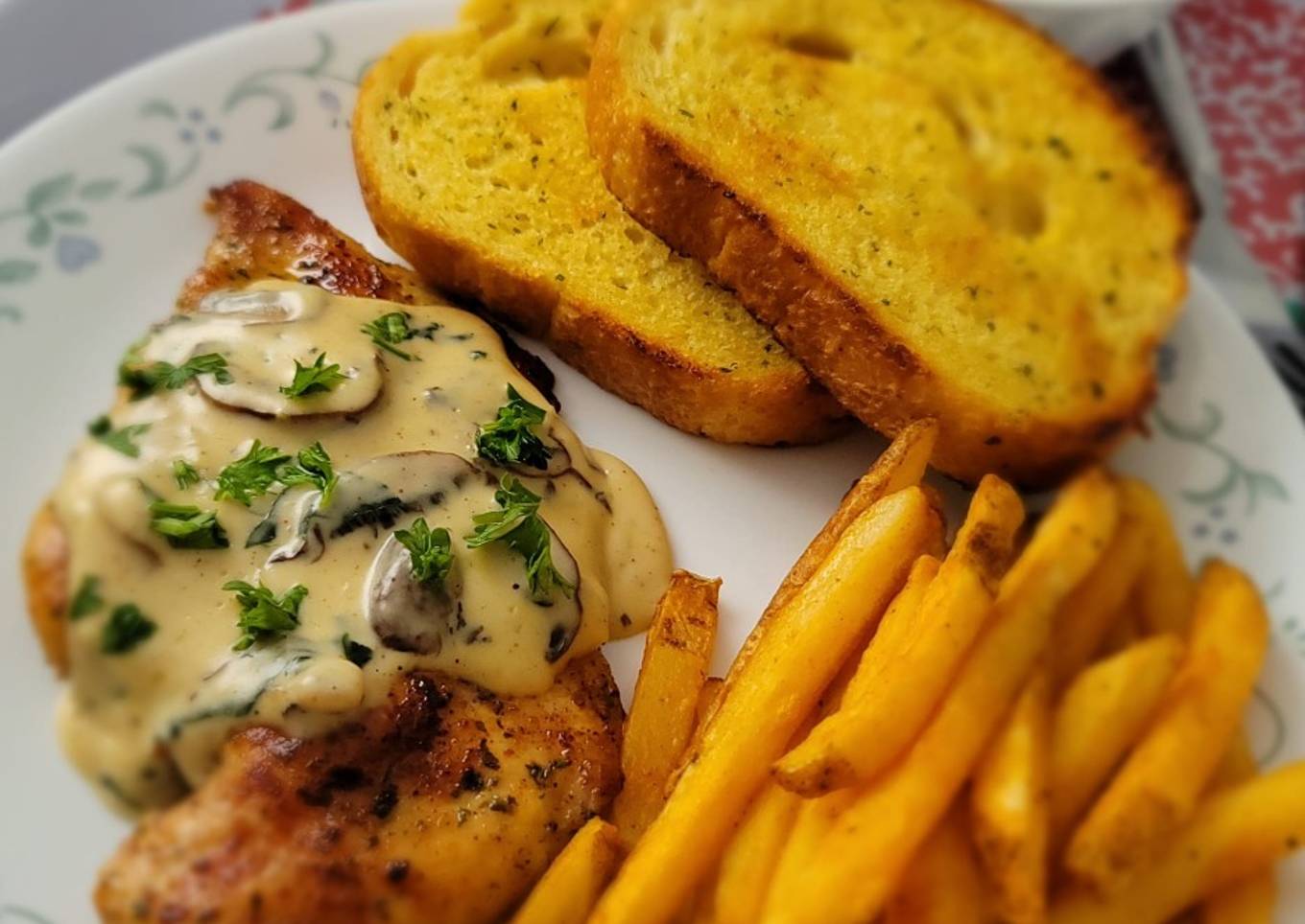 Grilled Chicken with mushroom sauce