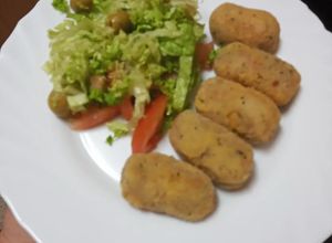 Una foto de Croquetas de cogollos de Tudela, zanahoria y remolacha