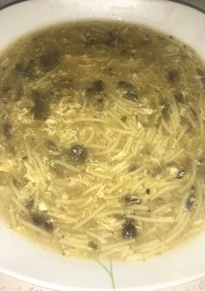 Una foto de Sopa de champiñones con fideos