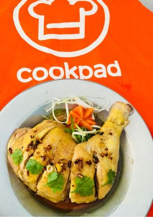 Hình của món Gà hấp nước tương.