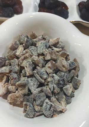 عکسی از دستور چیپس خرما