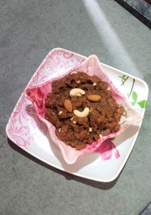 मक्की के आटे का हलवा (Makki ke aate ka halwa recipe in Hindi) रेसिपी मुख्य फोटो
