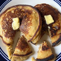 A picture of PLANTAIN pancakes 🥞.