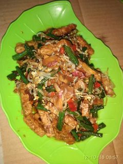 Foto resep Oseng kacang panjang,tauge dan tempe