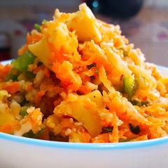 A picture of Carrot and raw mango salad.