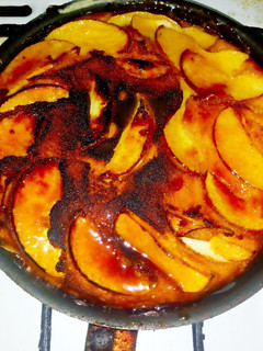 Una foto de Tarta de manzana en sartén
