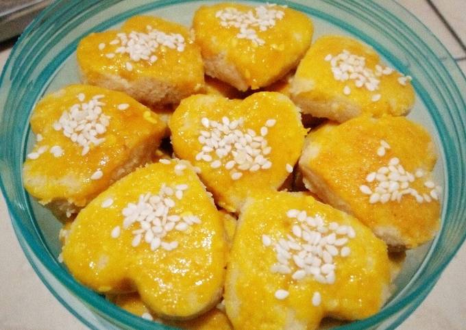 Langkah Mudah untuk Menyiapkan 5. Heart&#39;s Nuts Cookies (Kue Kacang - simple Antigagal) yang Enak