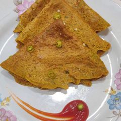 Perasattu Dosa/ Green Moong Chilla A picture of Perasattu Dosa/ Green Moong Chilla.