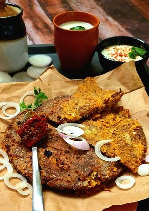 A picture of Schezwan Cabbage Millet Paratha.