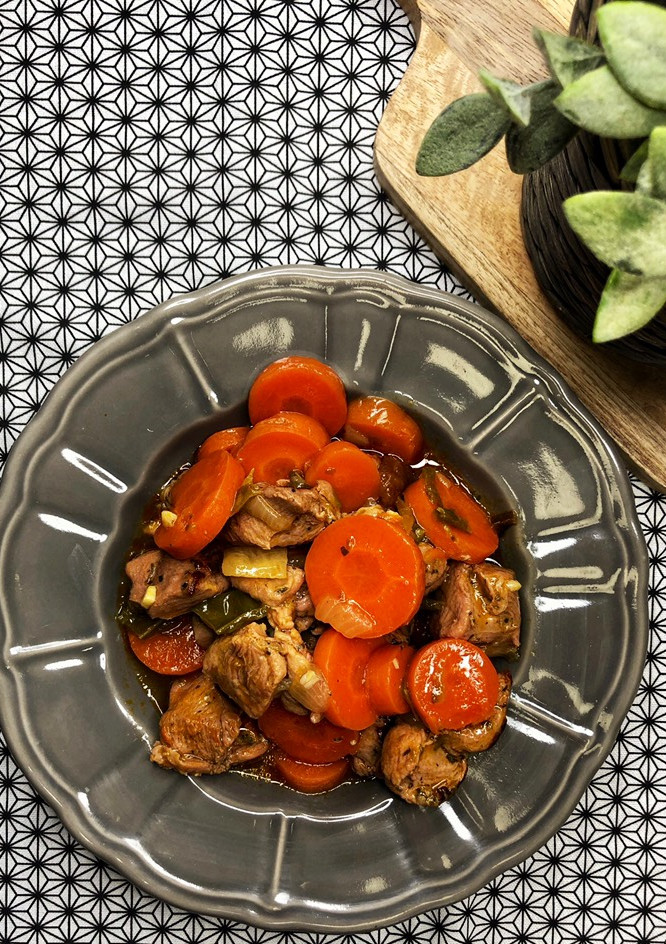 Una foto de Estofado de pavo a la naranja 🍊 en Olla GM G