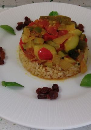 Foto principal de Arroz salteado con ras el hanout, anís verde y verduras