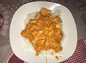 Una foto de Chicken tika masala (comida india)