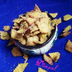 A picture of Kasuri methi diamonds.