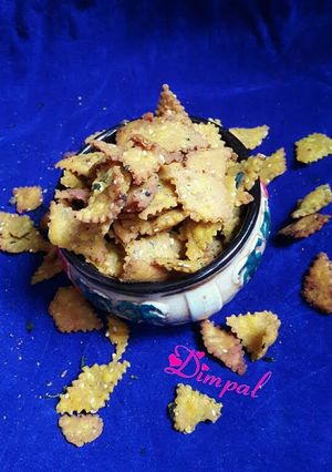 A picture of Kasuri methi diamonds.
