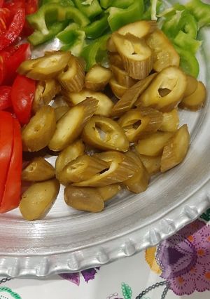 عکسی از دستور خیارشور خونگی سرکه ای خوشمزه 😋👌