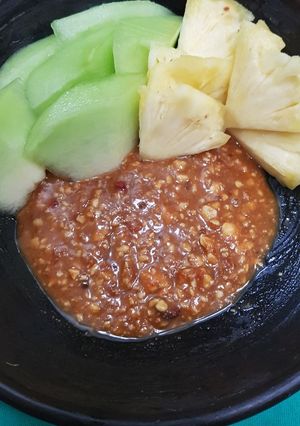 Foto resep Rujak Bumbu Kacang