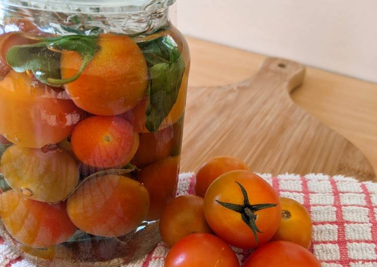 Recipe of Fermented Tomatoes &amp; Basil in 27 Minutes for Family