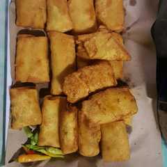 Lumpia rumahan রেসিপির প্রধান ছবি