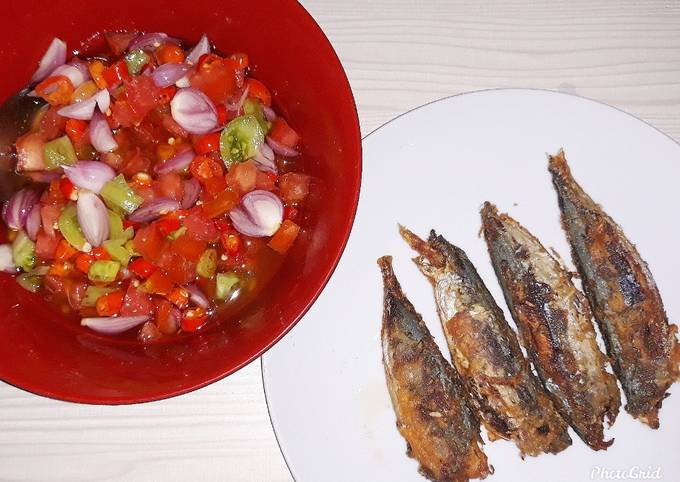 Resep Sambal dabu2 plus ikan pindang maknyusss oleh Dapurku - Cookpad