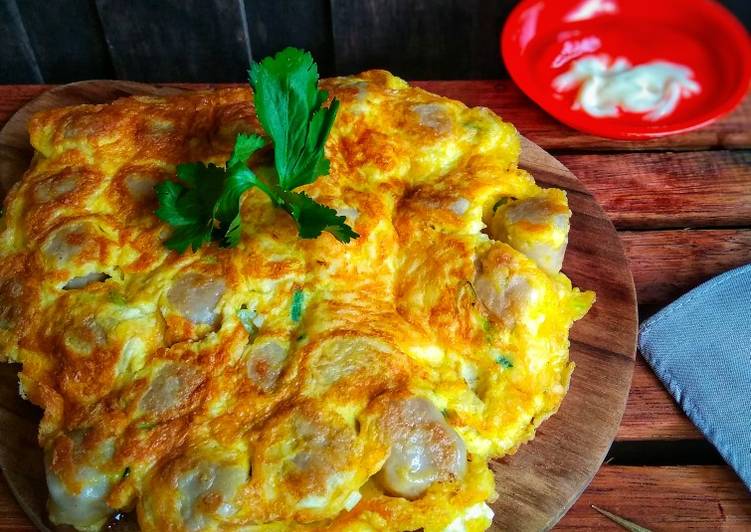 Omelet keju bakso