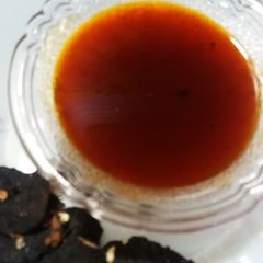 A picture of Emli ki khatti meethi Chutney.