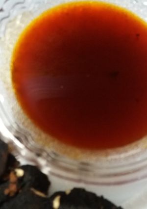 A picture of Emli ki khatti meethi Chutney.