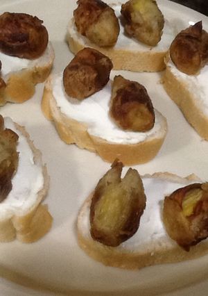 Foto principal de Montadito de queso Philadelphia con crujiente de alcachofa