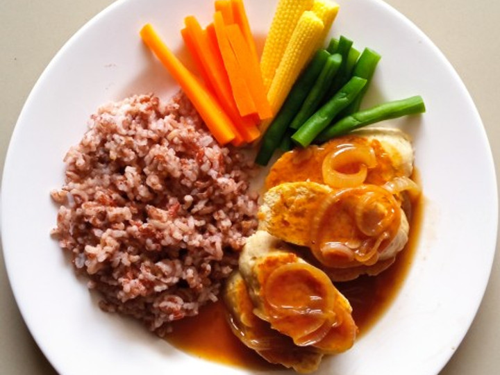 Resep Rolade Ayam Jamur dan Brown Sauce Anti Gagal