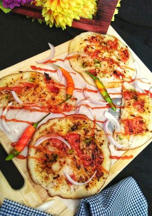 A picture of Rava Uttapam.