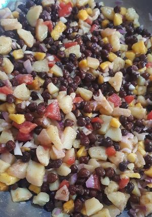 A picture of Khatti Meethi Chana Chaat.