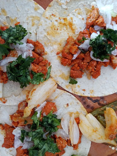 Una foto de Tacos de pastor a la Elizabeth 🌮