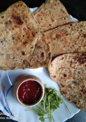 A picture of Leftover Mixed Vegetable Cutlet Paratha.
