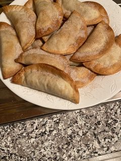 Una foto de Empanadillas de manzana, canela y brandy