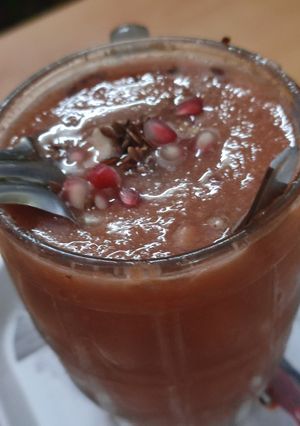 A picture of Watermelon,cucumber,anar,flaxseeds,lemon,chat masala,cooler.