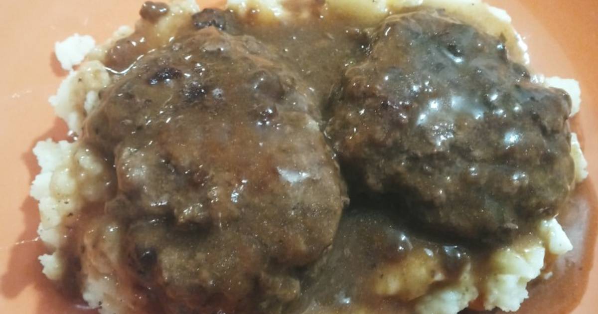Smothered Beef Patties Recipe by PittbullMom2014 Cookpad