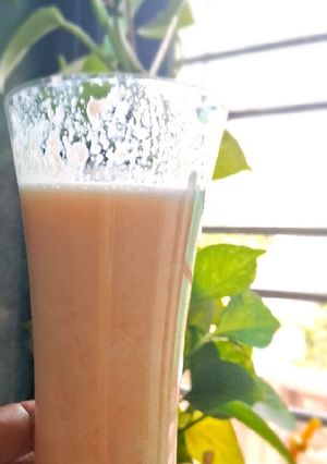 A picture of Muskmelon honey milk shake(smoothie).