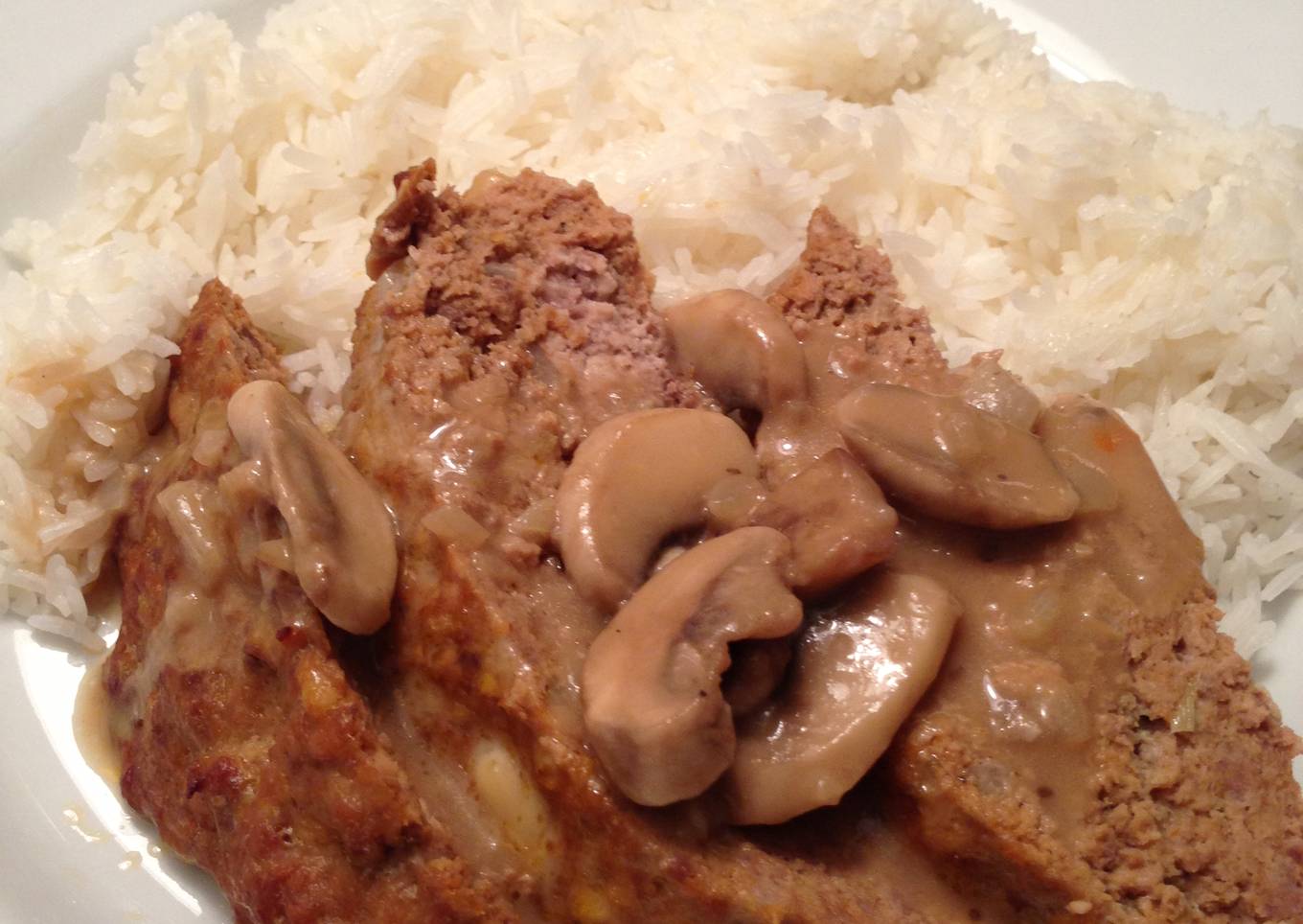 Meatloaf with mushroom broth