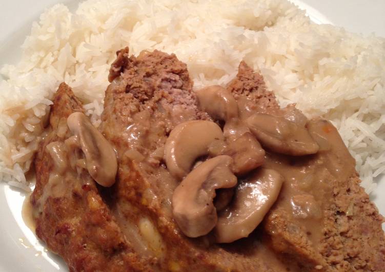 Recipe of Quick Meatloaf with Mushroom Gravy