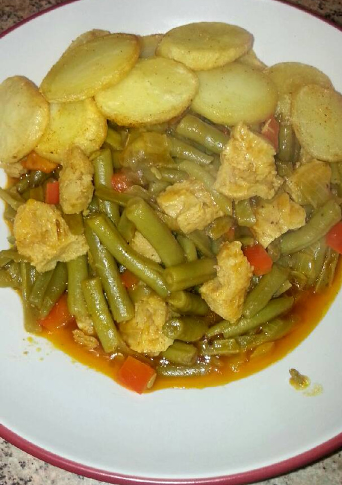 Una foto de Guiso de soja con Judías verdes (vegano)