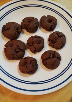 A picture of Double Chocolate Chip Cookies.