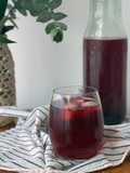 Agua de jamaica con canela