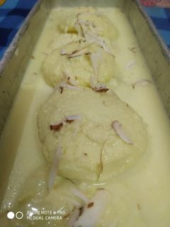 रस मलाई (Rasmalai recipe in hindi) रेसिपी मुख्य फोटो