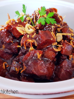 A picture of SEMUR LIDAH SAPI (Ox Tongue in Soy Sauce Gravy).