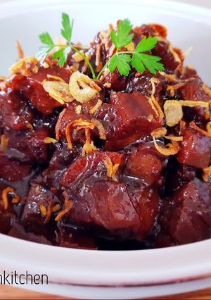 A picture of SEMUR LIDAH SAPI (Ox Tongue in Soy Sauce Gravy).