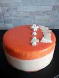 Torta esotica alla papaya, frutti di bosco e mascarpone