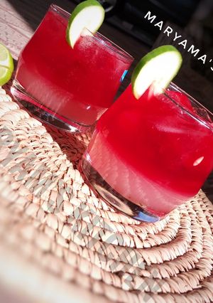 A picture of Red electric lemonade.