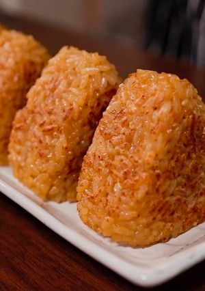 日式烤飯糰 | 簡易食譜 🍘 【附影片】 的食譜成品照片